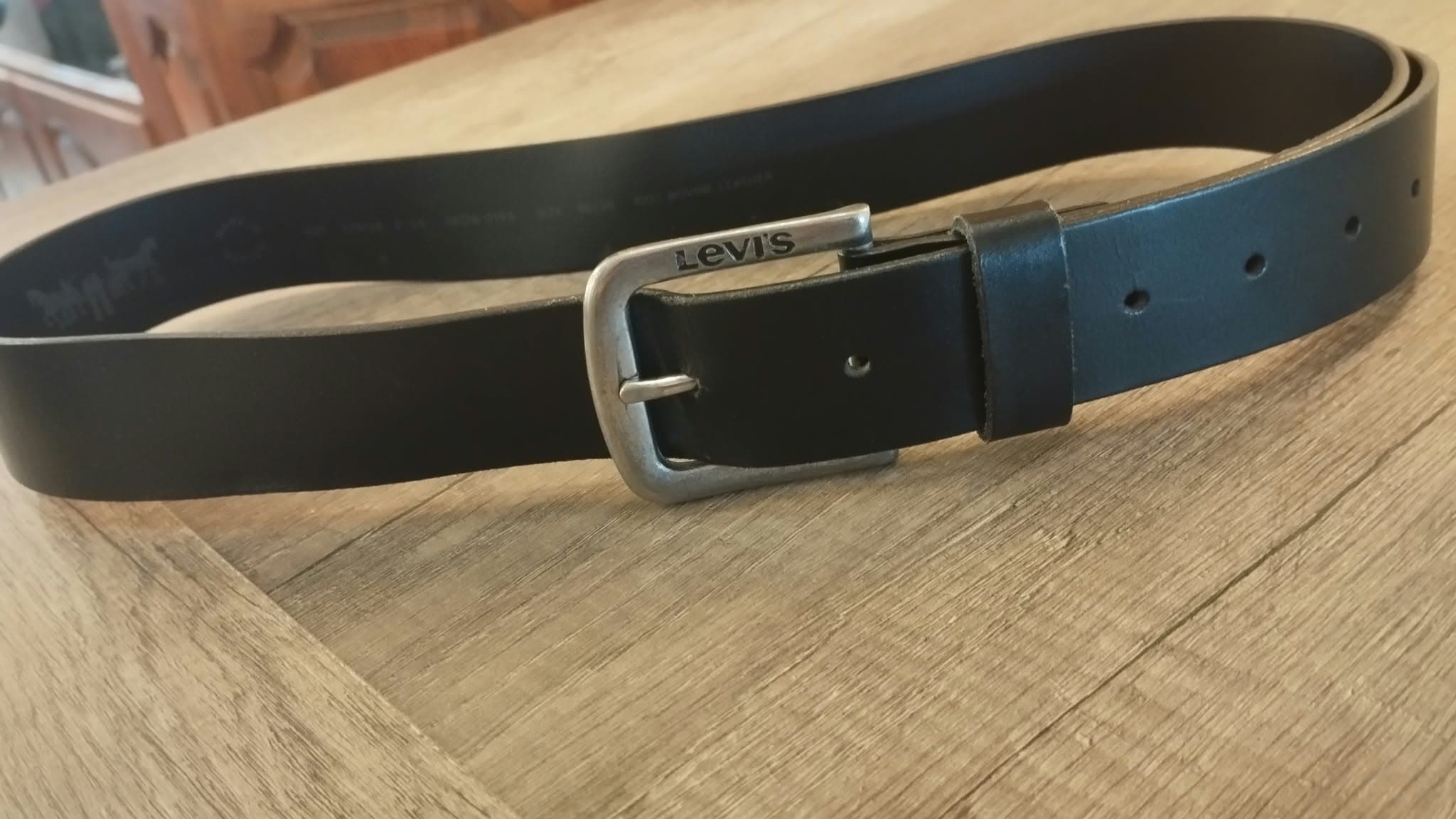 Ceinture noire Levi’s en cuir – taille 90 / 36