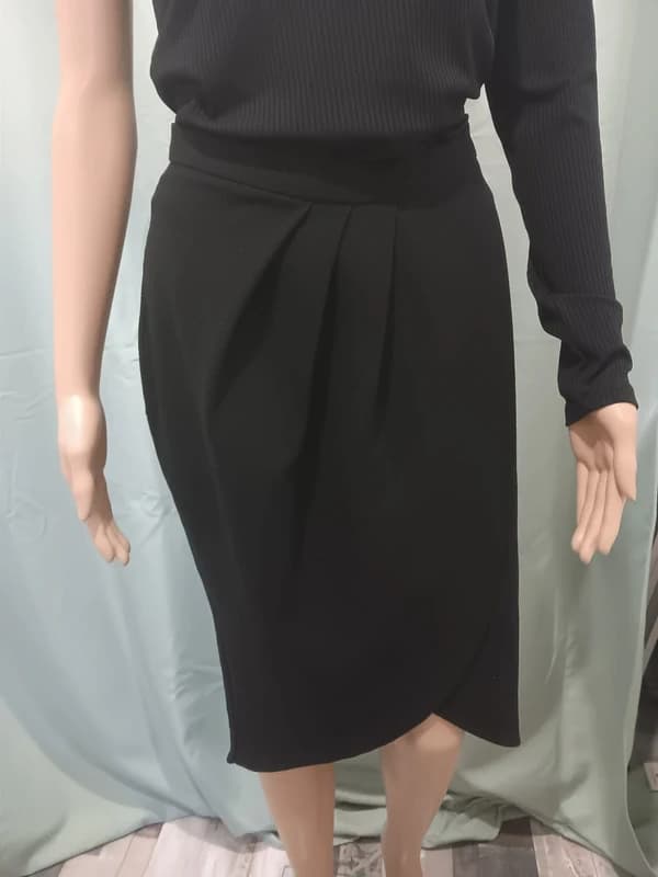 Jupe Elise Ryan noire portefeuille asymétrique
