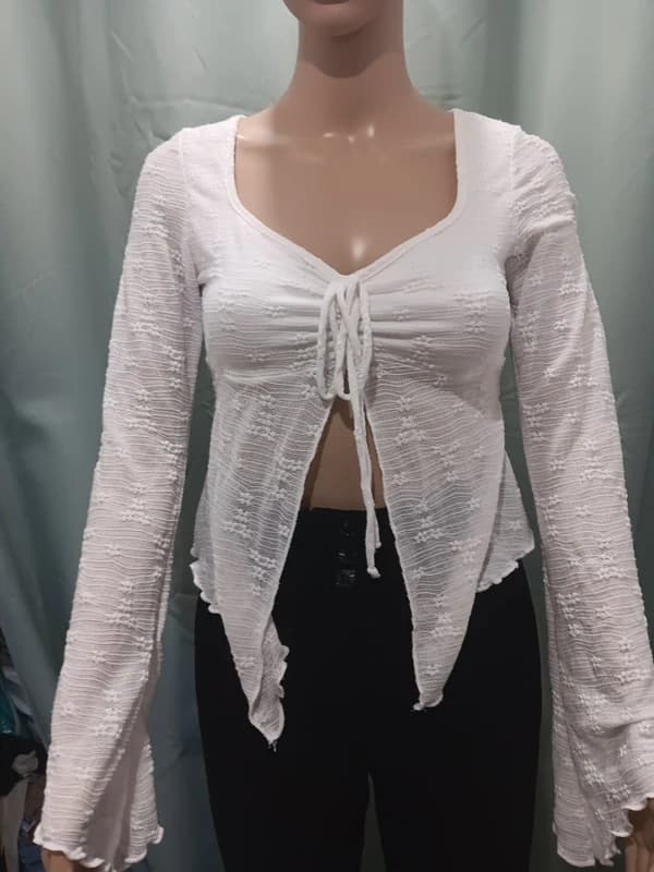 Top blanc ajouré