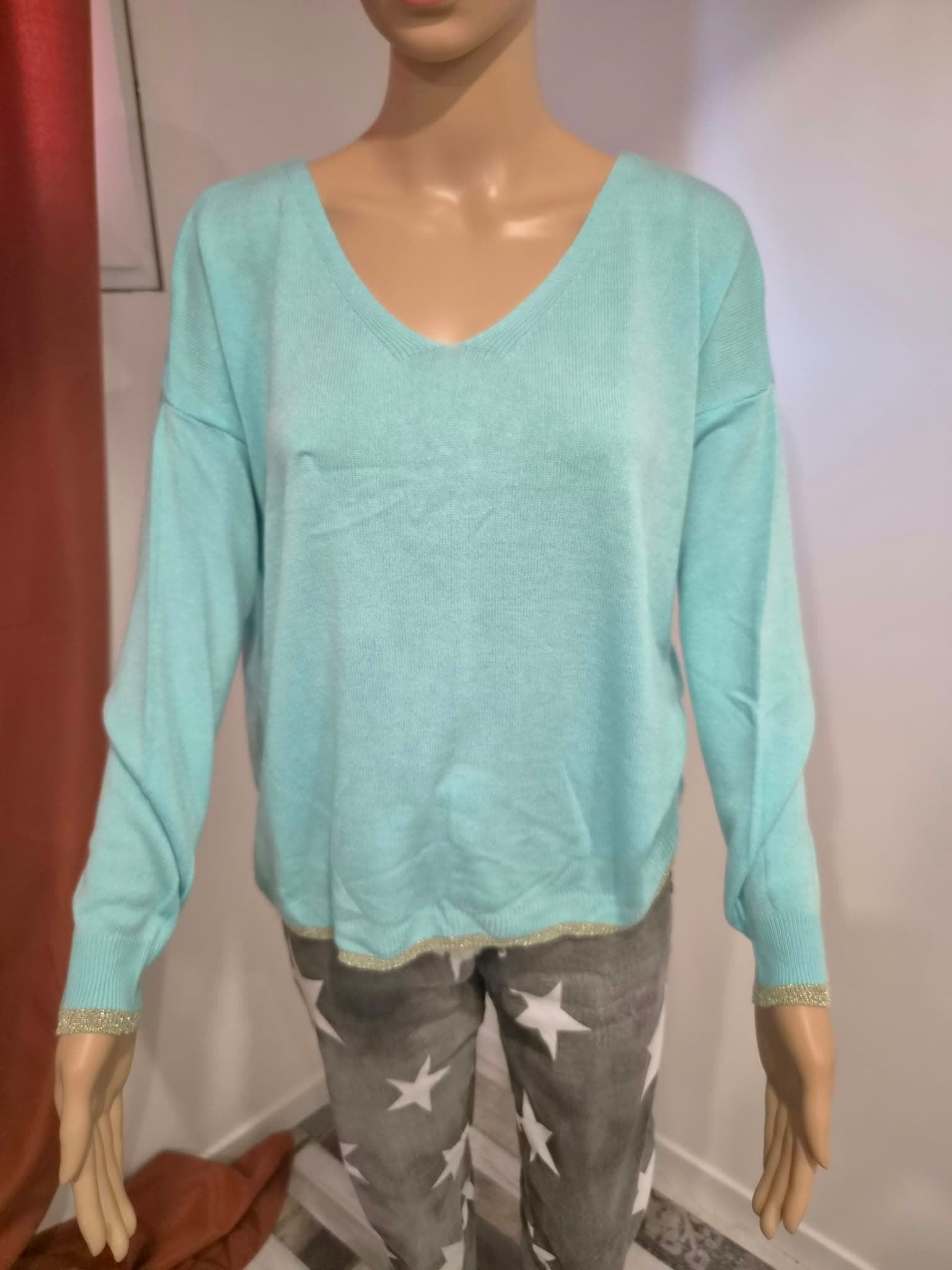 🩵 Pull fin turquoise Inès Barcelona – détails dorés – neuf avec étiquette