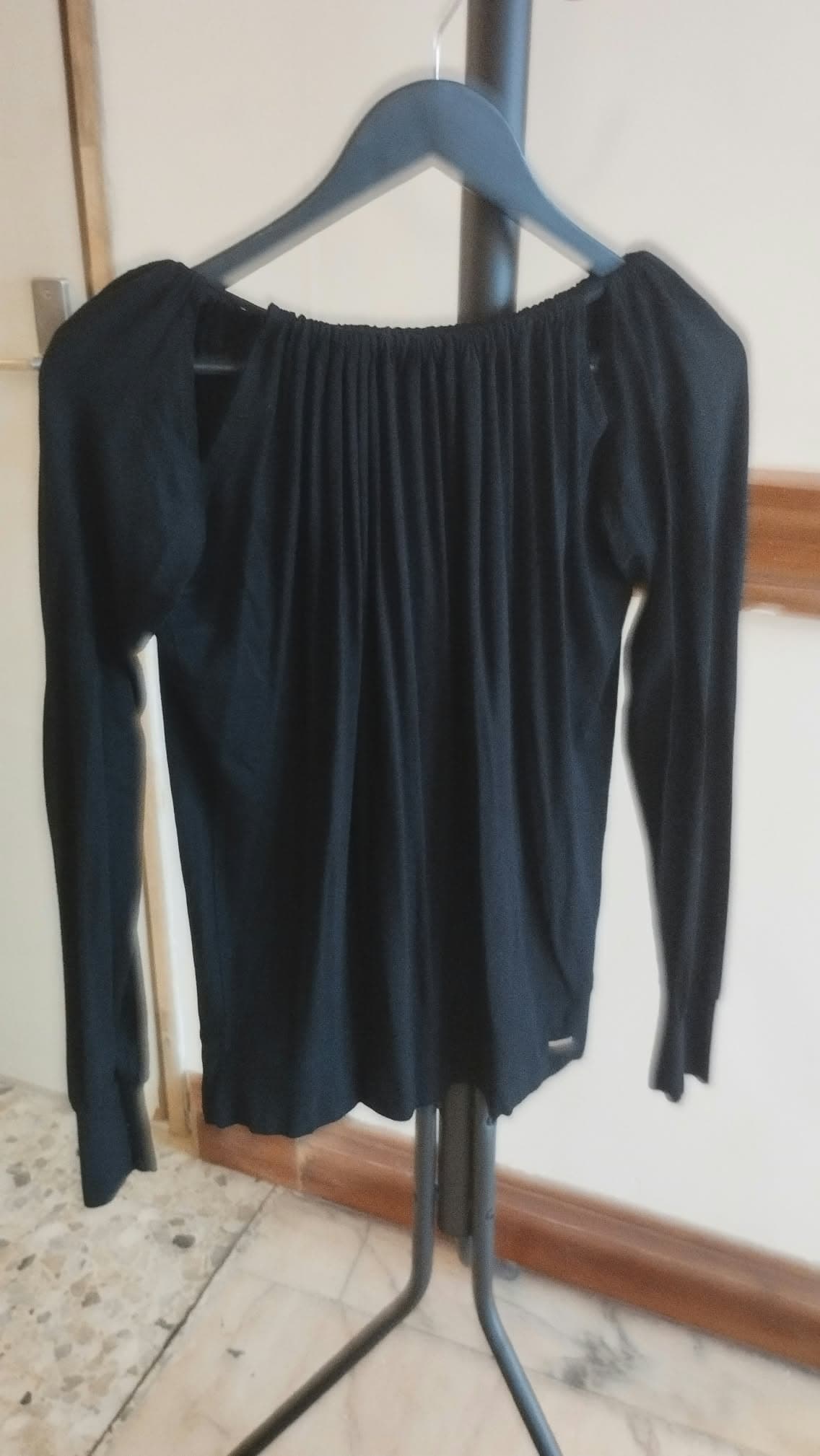 Blouse noire plissée Esprit Collection – manches longues – taille L/XL